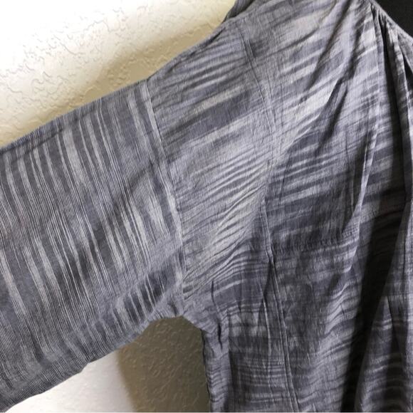Mare di latte gray pleated peasant top size 3 or Large - Picture 8 of 16